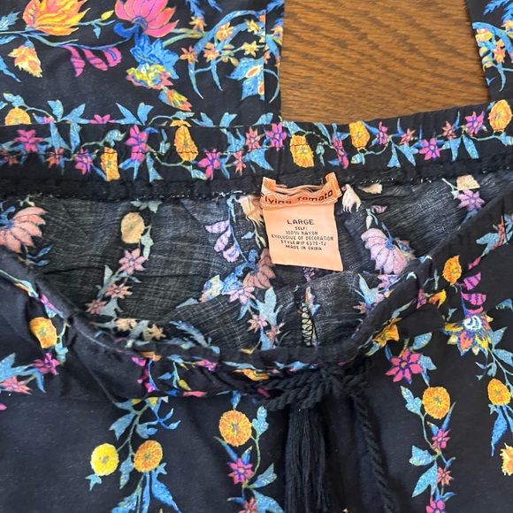 Floral Pants - Picture 4 of 6